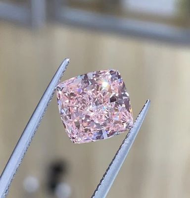 Yastık Parlak Kesim Fantezi Pembe Sıvı Elmas Laboratuvar Büyütülmüş 10 Mohs