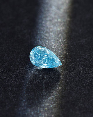 10 Mohs Pear Loose Laboratuvarda yetiştirilmiş Mavi Elmaslar 1.0ct-1.8ct IGI Sertifikalı