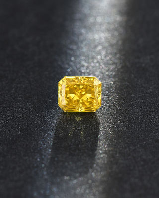 HPHT Radiant Cut Diamond Loose Lab Kanarya Sarısı Elmasları Oluşturdu 10 Mohs