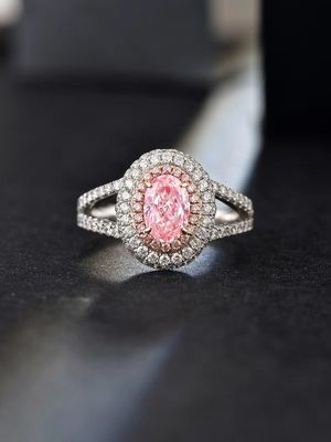 0.89ct Laboratuvar Yaratılmış Sentetik Şık Pembe CVD Elmas IGI Sertifikalı 18K Beyaz Altın Satır Elmas Yüzük