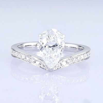 18K Pear Shape White Lab Yetişkin Elmas Yüzük Prenses Tasarımı Parti İçin Hediye