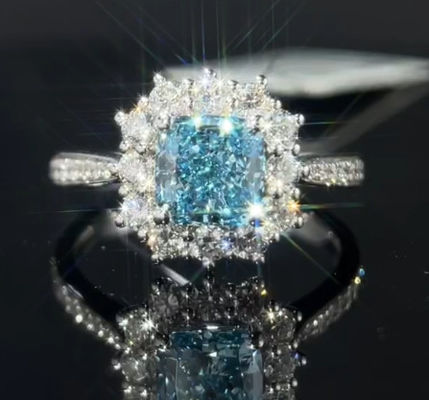 Mavi Laboratuvar Büyütülmüş Elmas Yüzükler 1.29ct Yastık Kesim Sintetik Elmas Hediye Yüzüğü Kadınlar İçin
